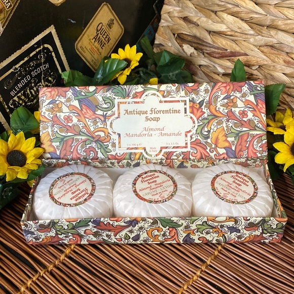 Antique Florentine Soap Bath & Body Antique Florentine Soap Set